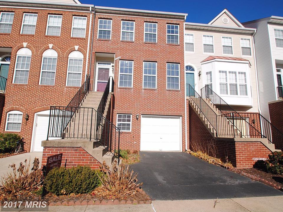 1st image of 6608 Desiree Ct