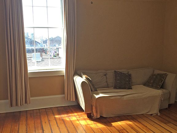 5th image of 935 Saint Peter St #3A