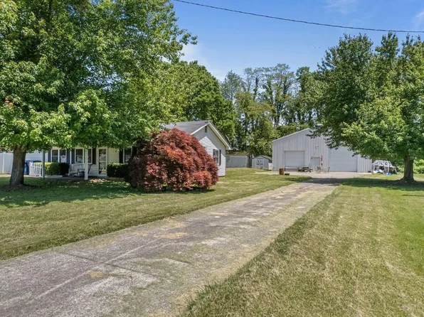 6824 McCoppin Mill Rd, Hillsboro, OH 45133