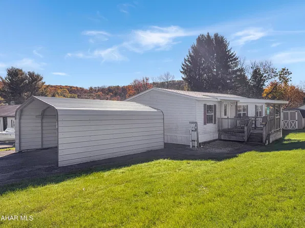 147 Virginia St, Ebensburg, PA 15931