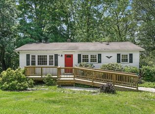 4 Hickory Ln, Monroe, NY