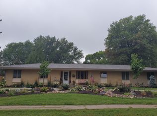 408 S 217th St, Elkhorn, NE 68022