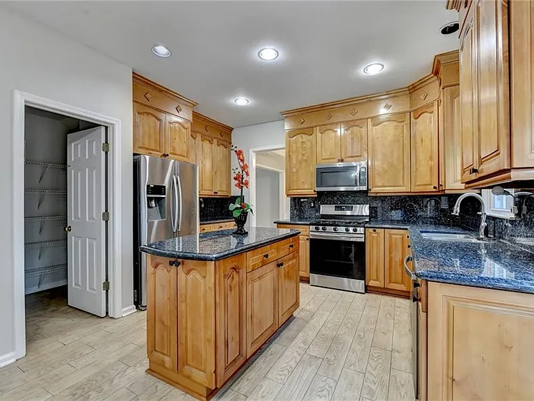 2835 Crestmont Ct — Photo 24