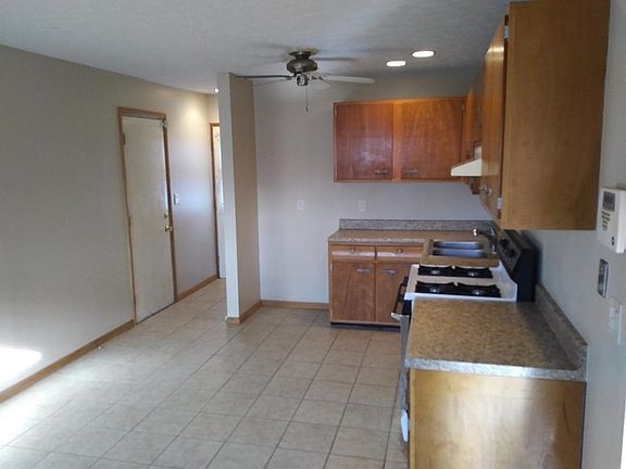 4th image of 3312 Chadwick Dr