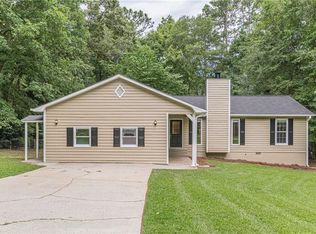 891 Stormy Ln, Jonesboro, GA 30238