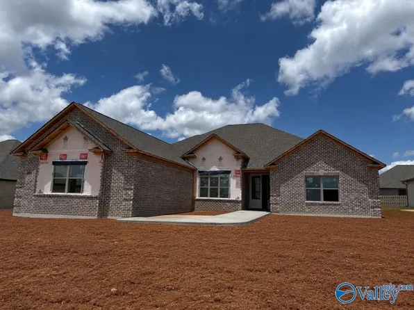 26451 Lancaster Ln, Athens, AL 35613