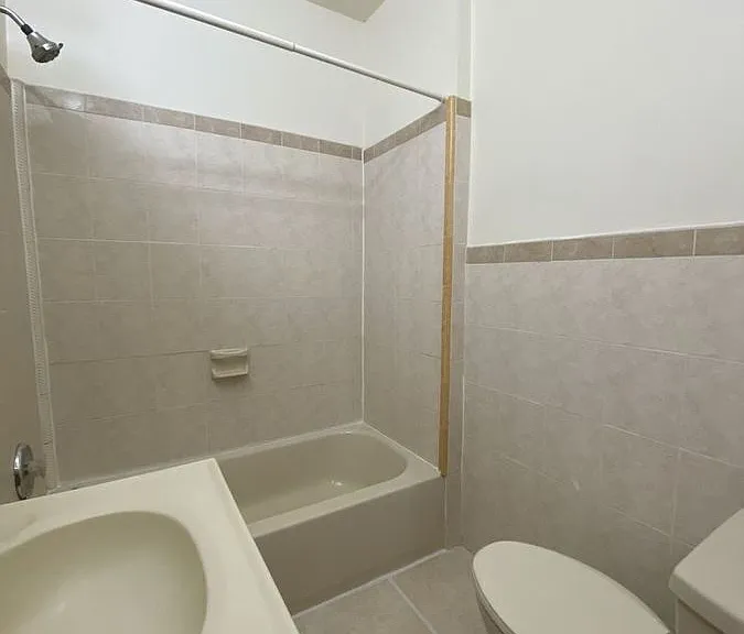5026 Walnut St #3 — Photo 8