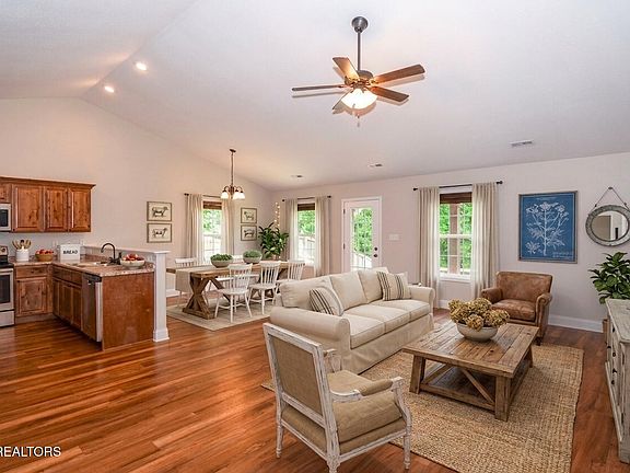 4th image of 1517 Griffitts Blvd