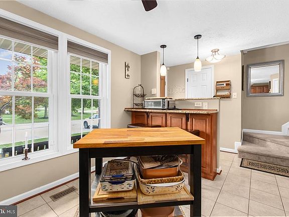 5th image of 3792 Timahoe Cir