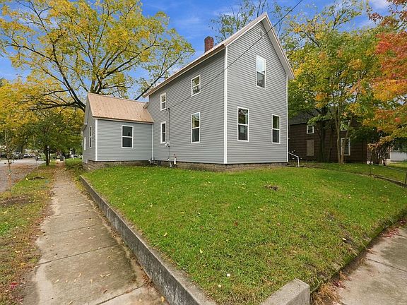 2nd image of 300 Union St