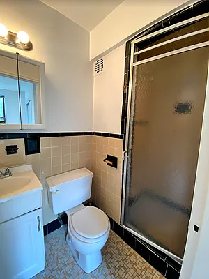 Rented by Rachel Realty | media 8