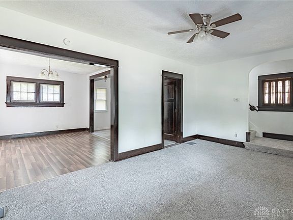 3rd image of 37 Marie Ave