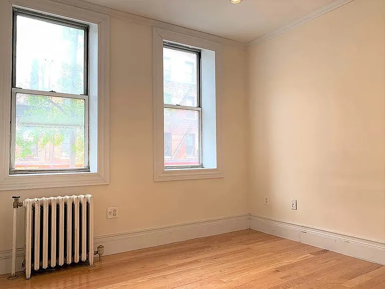402 W 44th St #5T — Photo 5