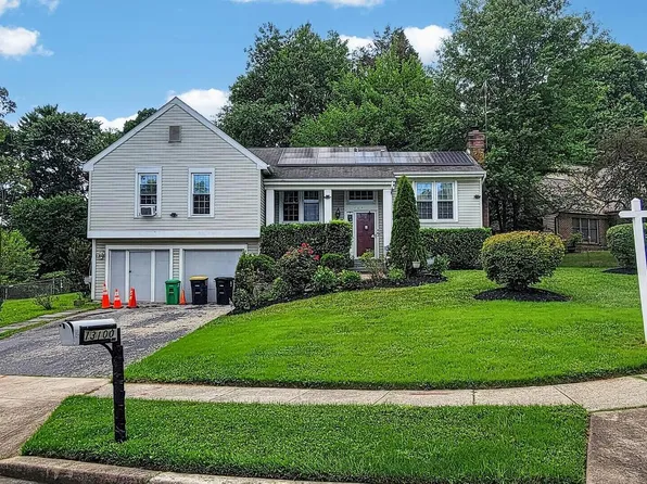 13100 N Point Ln, Laurel, MD 20708