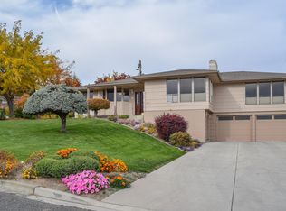 6207 Douglas Dr, Yakima, WA 98908
