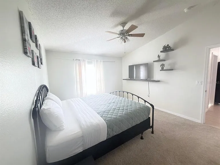 730 Garberia Dr — Photo 20
