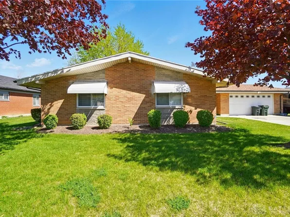 831 Glenstone Ct, Dayton, OH 45426