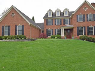 3635 Carpenters Green Ln, Cincinnati, OH 45241