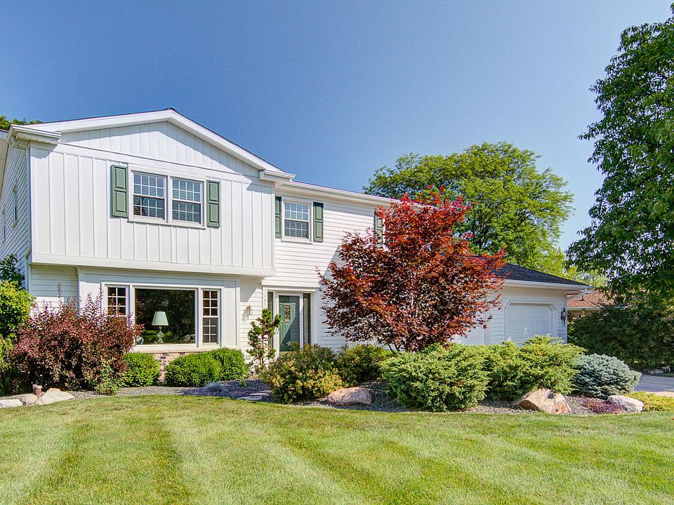 1st image of 10761 Countryside Dr