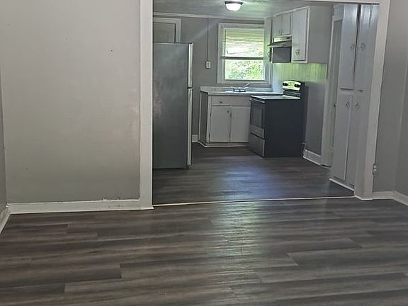 2nd image of 2206 Roosevelt Dr