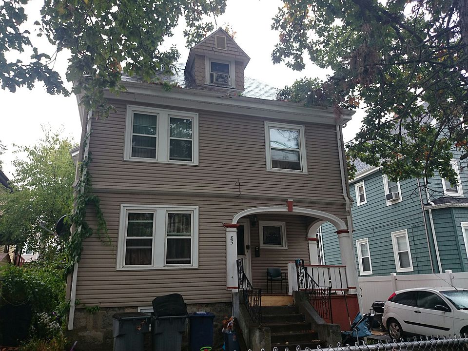 2nd image of 85 Capen St