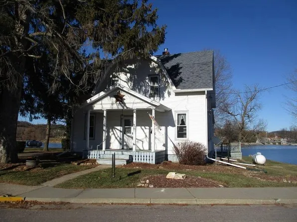 201 West Main STREET, Cazenovia, WI 53924