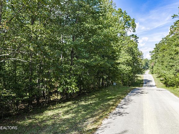 2nd image of 1426 E Overlook Rd Lot 10