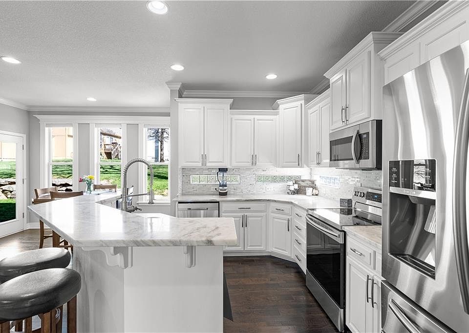 1st image of 3417 NW Chapman Ct