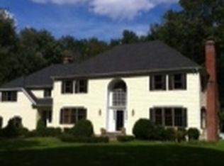 100 Judges Hollow Rd, Fairfield, CT 06824