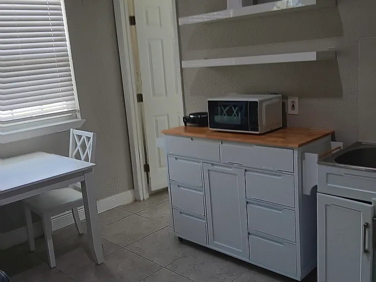 7108 Skylane Dr — Photo 10