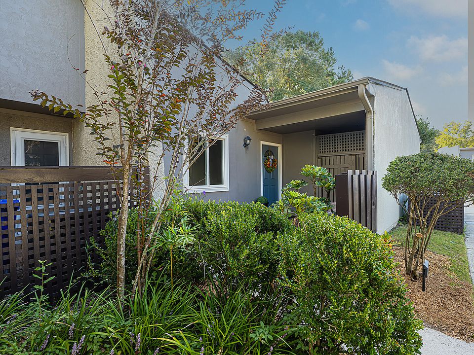 1st image of 107 Ventura Pl