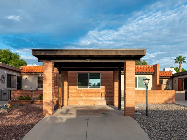 225 N Camino Del Varonil, Green Valley, AZ 85614