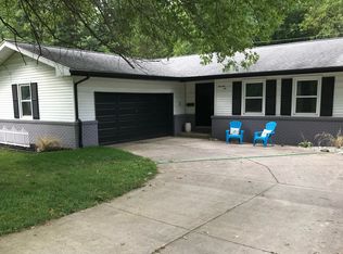 76 Bonniebrook Rd, Chatham, IL 62629