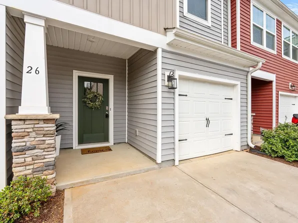26 Starlake Rd, Simpsonville, SC 29681