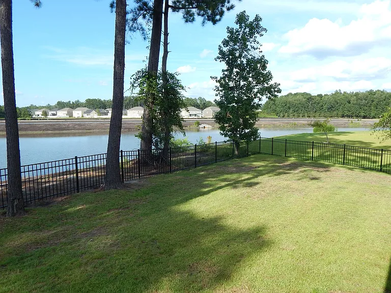 612 Wyndham Way — Photo 17