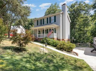 5051 Commodore Ln, Walnut Cove, NC 27052