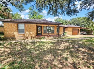 125 Norwood Dr #A, Hurst, TX 76053