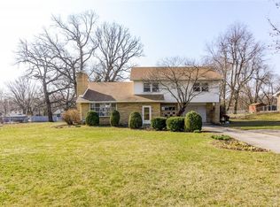 543 W Hickory Point Rd, Forsyth, IL 62535