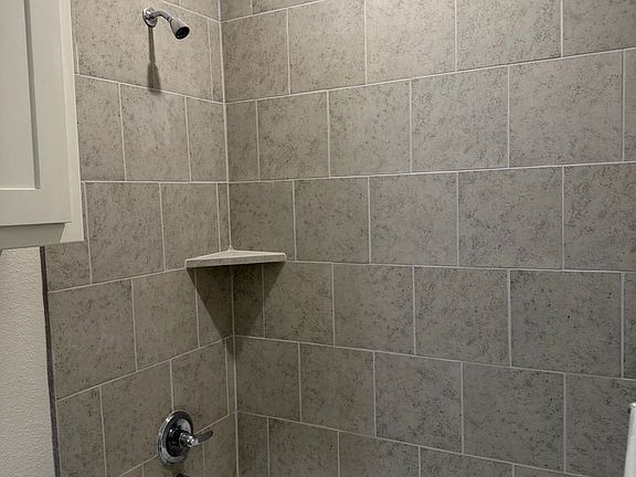 5th image of 2712 W Bewick St #8703535E