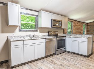 350 Sugar Cove Rd, Clyde, NC 28721