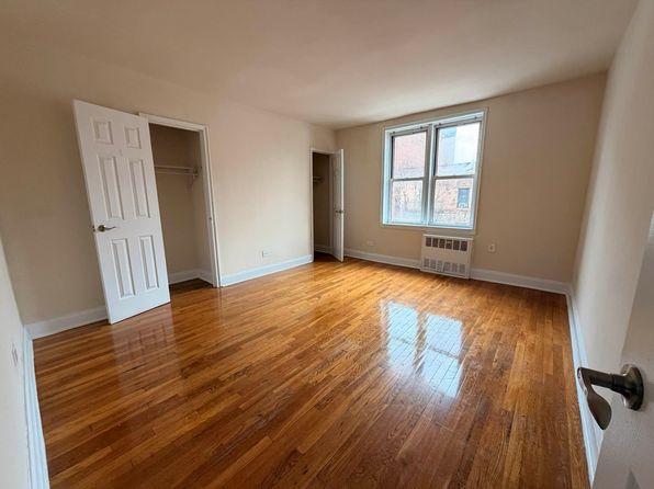 3625 Parsons Blvd APT 3E