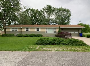 2325 Glamis Ave, Fort Wayne, IN 46819