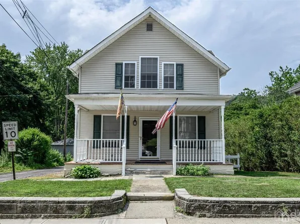 42 Main St, Glen Gardner, NJ 08826