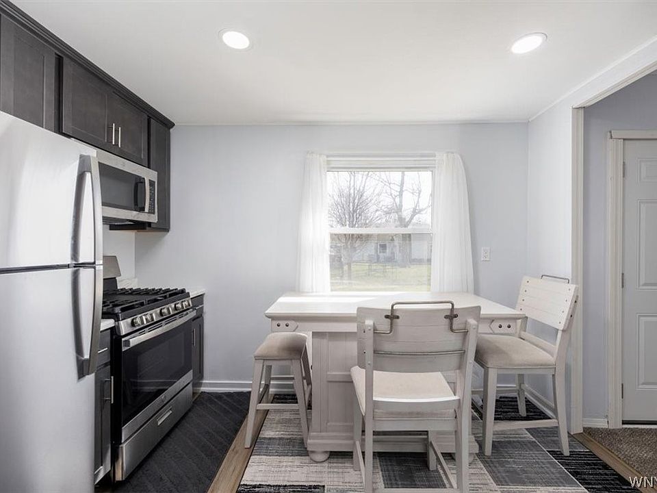 2729 Kingswood Dr, Cheektowaga, NY 14225 Zillow