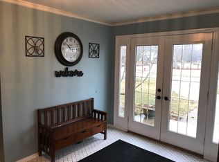 28806 Still Valley Dr, Farmington Hills, MI 48334