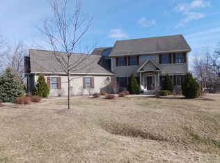 2706 Rondi Ct, Spring Grove, IL 60081