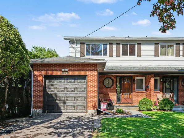 495 Edgeworth Ave, Ottawa, ON K2B 5L2