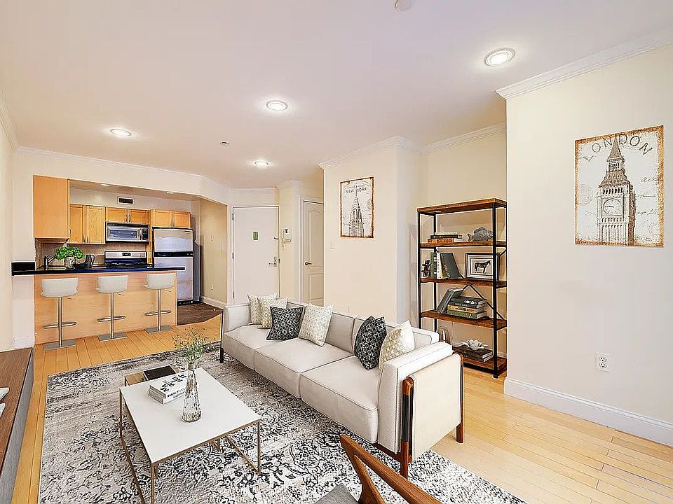 1st image of 143 Mulberry St APT 5A