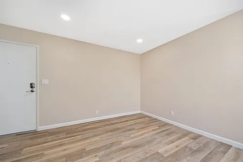 1249 Palm St Photo 1