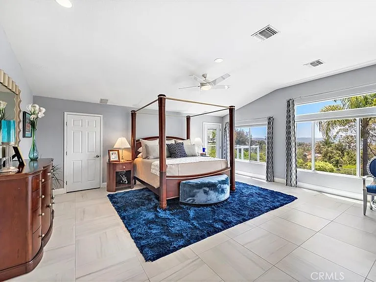 25606 Stratford Pl — Photo 13
